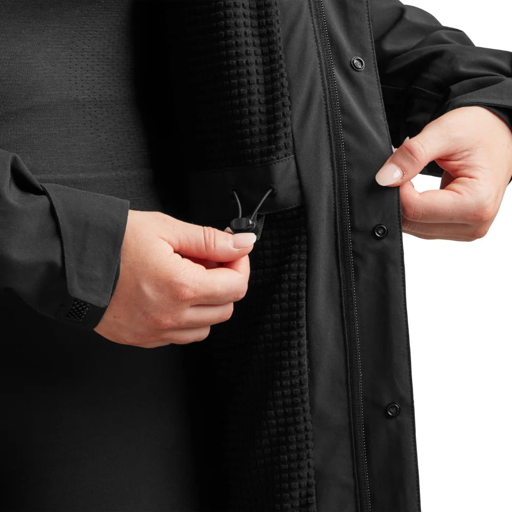 Women's Pursuit Waterproof Lightweight Changing Robe Jacket