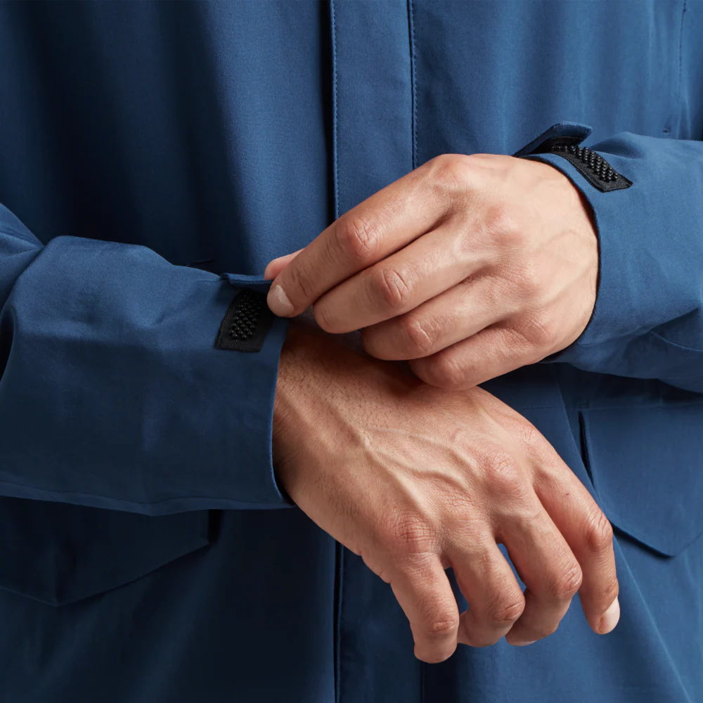 Women's Pursuit Waterproof Lightweight Changing Robe Jacket