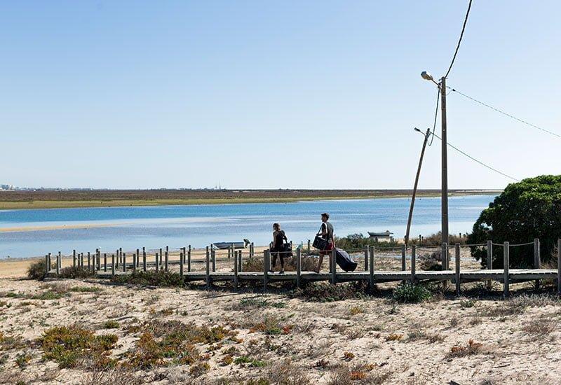 Naramnica za nošenje supa Red Original - pas, v uporabi